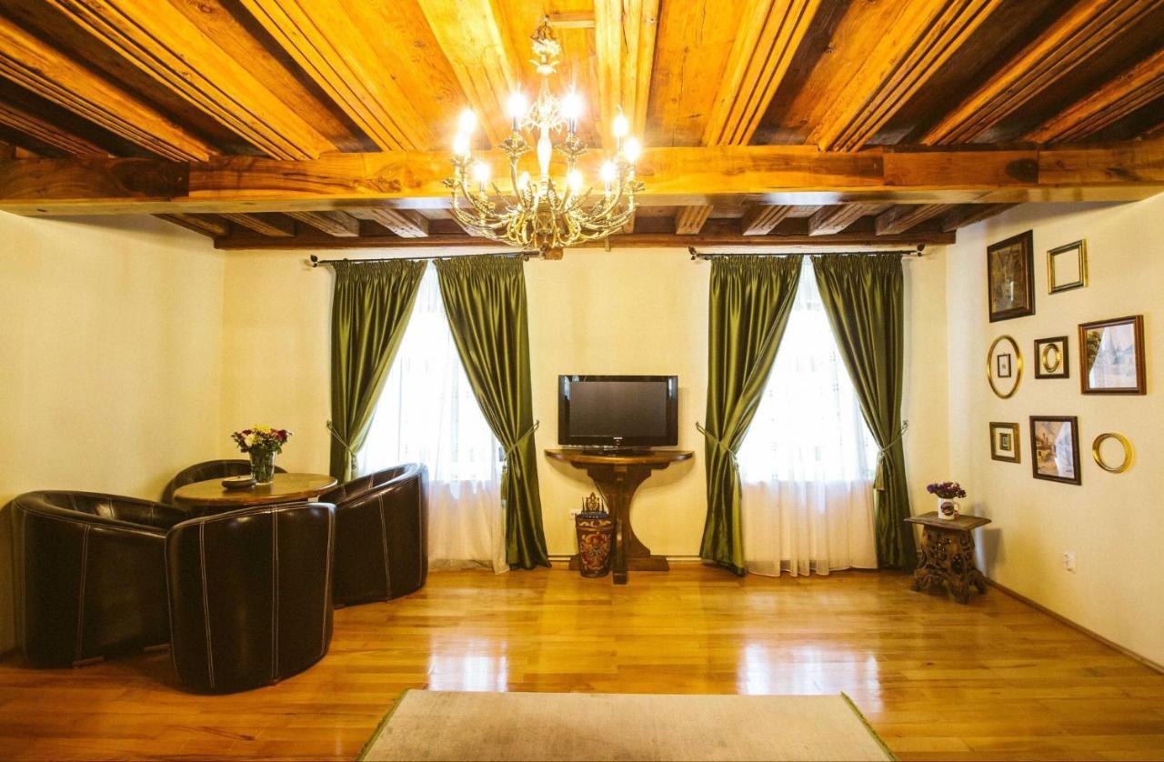 Casa Schobeln Apartment Brasov Exterior photo