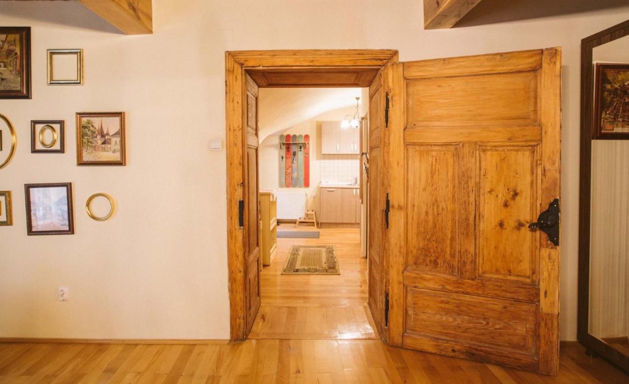 Casa Schobeln Apartment Brasov Exterior photo